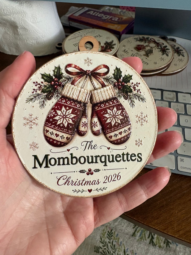 Personalized Mitten Family Ornament – 3D Textured Design